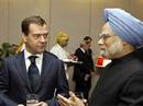 Dmitri Medwedew und der indische Regierungschef Manmohan Singh.