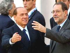 Silvio Berlusconi mit Javier Solana. (Archiv)